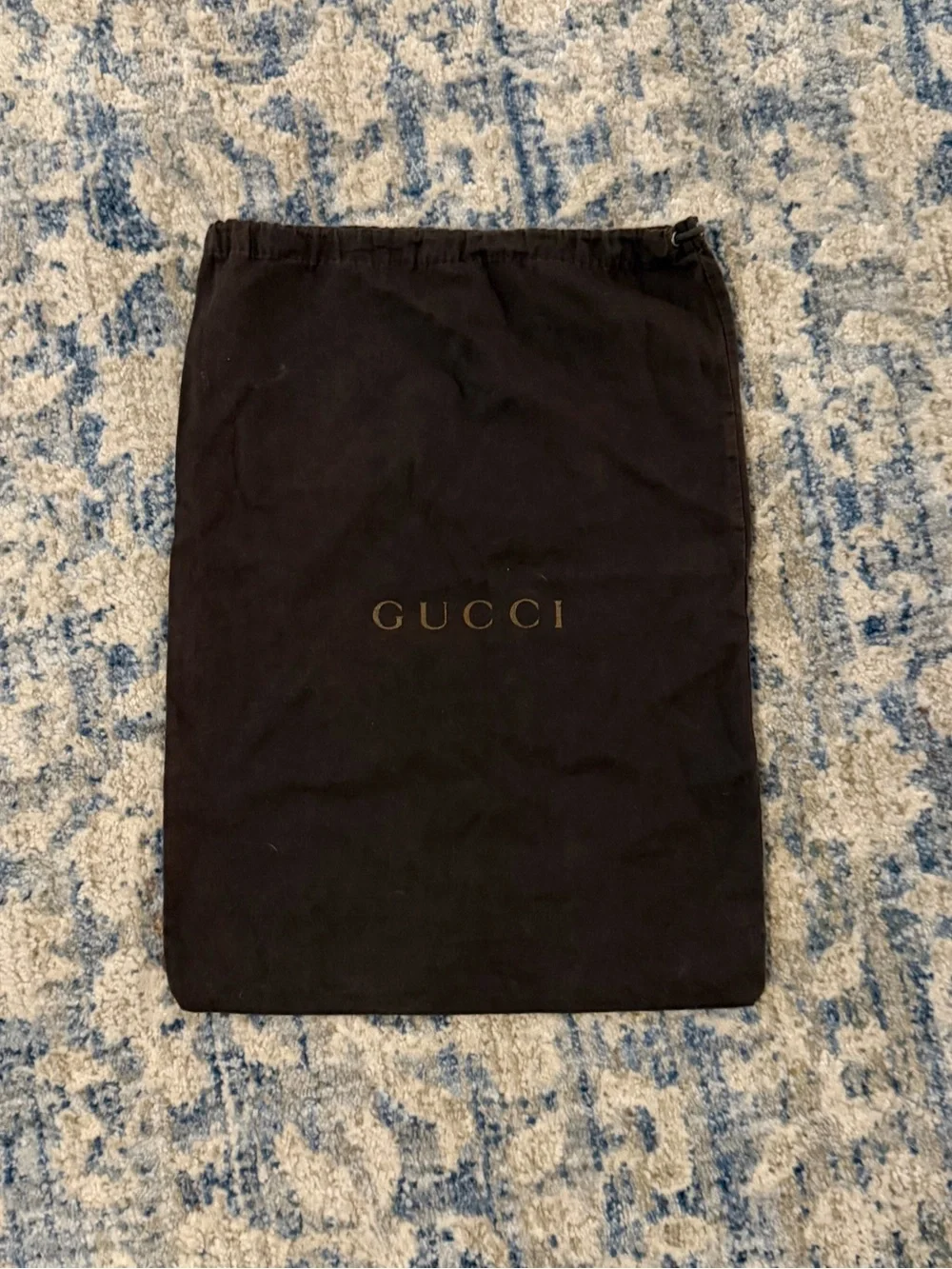 Gucci gg supreme
